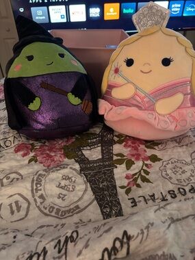 Wicked Glinda and Elphaba 10-inch Squishmallows Set  by Jazwares